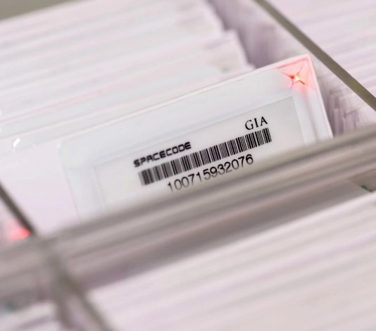 LED RFID tags for diamonds